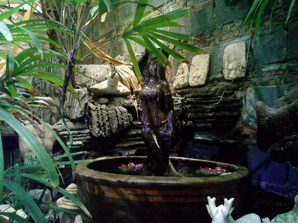 Cafe De Baan Raow Hotel Bangkok Exterior foto
