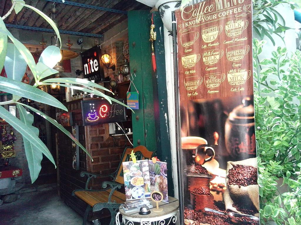 Cafe De Baan Raow Hotel Bangkok Exterior foto